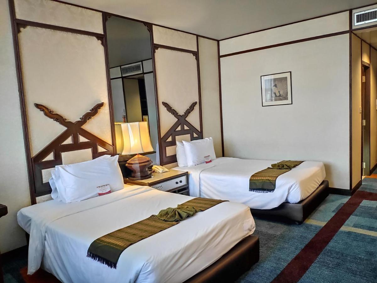 Chiang Mai Orchid Hotel Exterior photo
