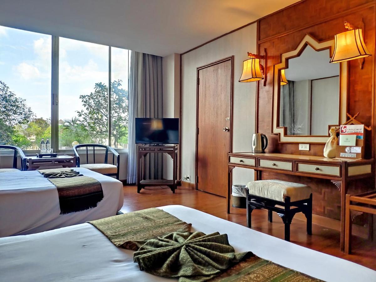 Chiang Mai Orchid Hotel Exterior photo