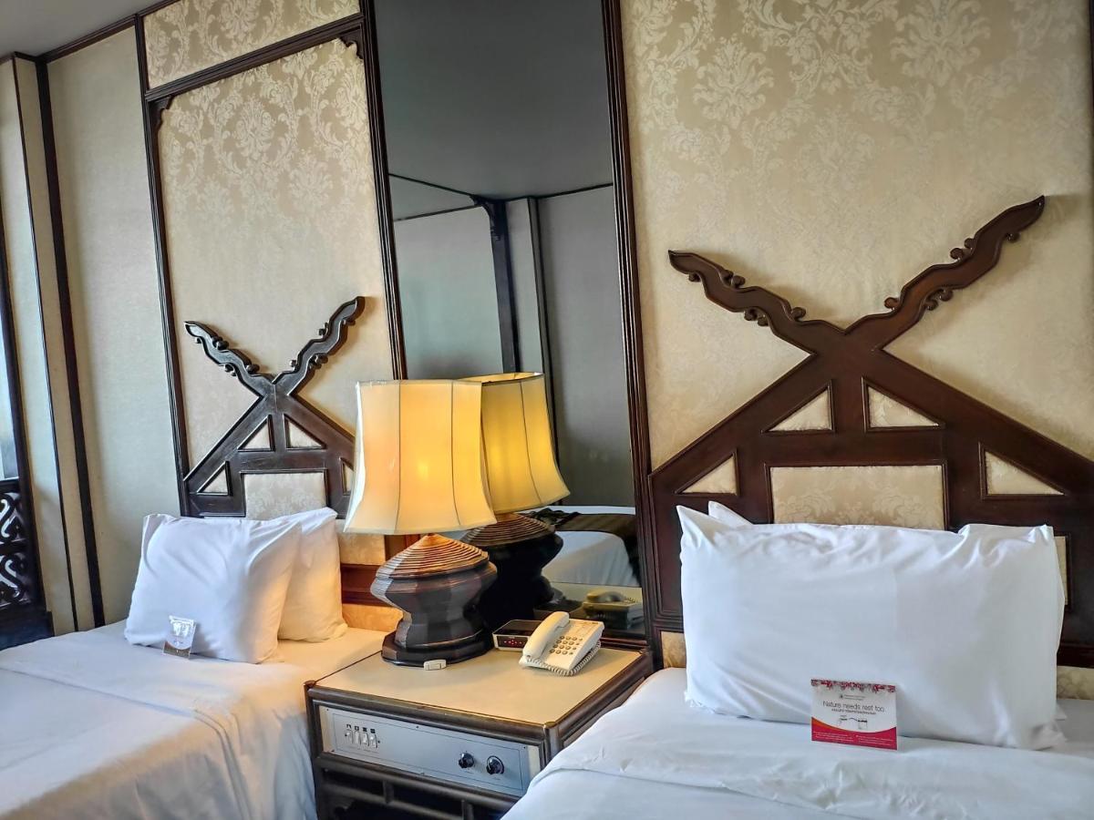 Chiang Mai Orchid Hotel Exterior photo